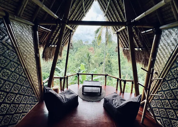 Rafka Bamboo House With Jungle Views * Seribatu