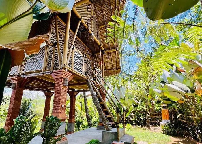 Rafka Bamboo House With Jungle Views Seribatu